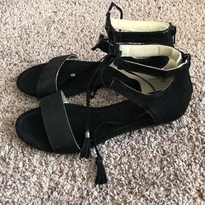 A.n.a Dillon women’s flat sandals